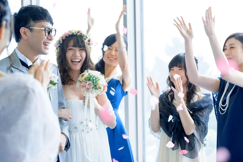 結婚式のウェルカムスペースに飾った婚姻届